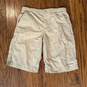 Columbia Tan Cargo Shorts Versatile Casual Wear